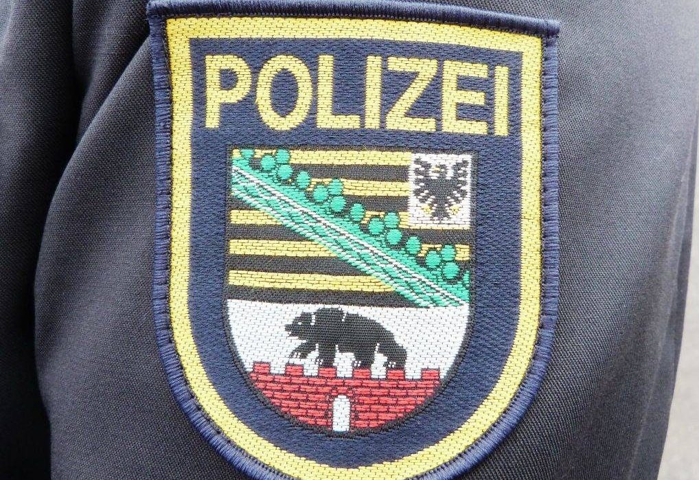 Sachbeschädigung und Angriff auf Polizisten in einer Asylunterkunft in Bernburg
