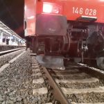 Unbekannte legen Backofen ins Gleis: Zug-Kollision bei Magdeburg-Sudenburg