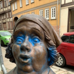 Bronzefigur in Quedlinburg beschmiert