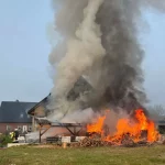 Carport und zwei PKW brannten in Dähre in der Altmark