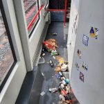 Fußballfans demolieren Regionalbahn in der Altmark