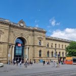 Mädchen in Magdeburg beschmieren Wände im Hauptbahnhof